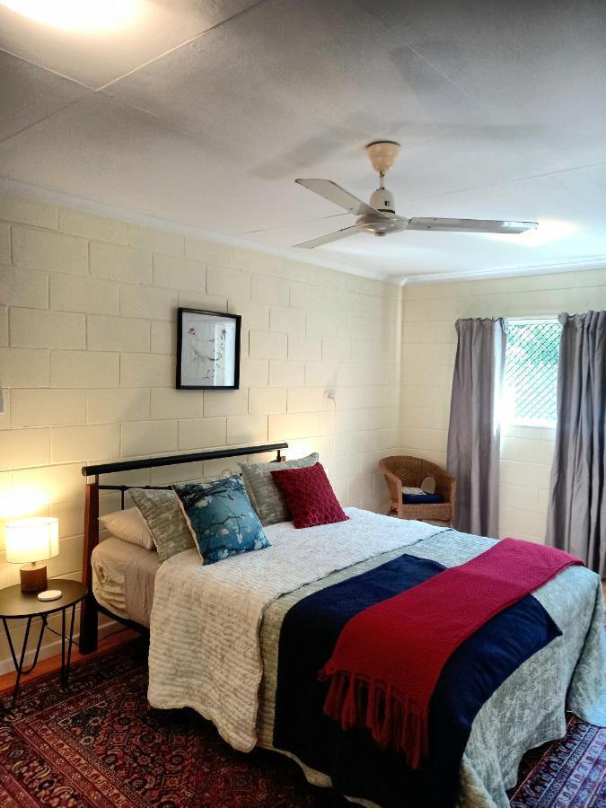 J & Ella'S Holiday House - 2 Bedroom, 2 Bathroom Home Cooktown Exteriör bild