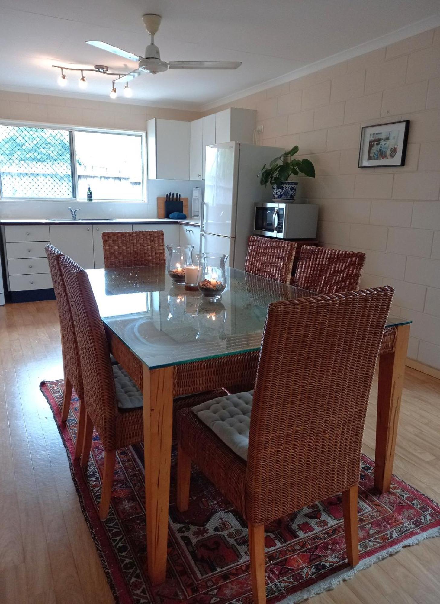 J & Ella'S Holiday House - 2 Bedroom, 2 Bathroom Home Cooktown Exteriör bild