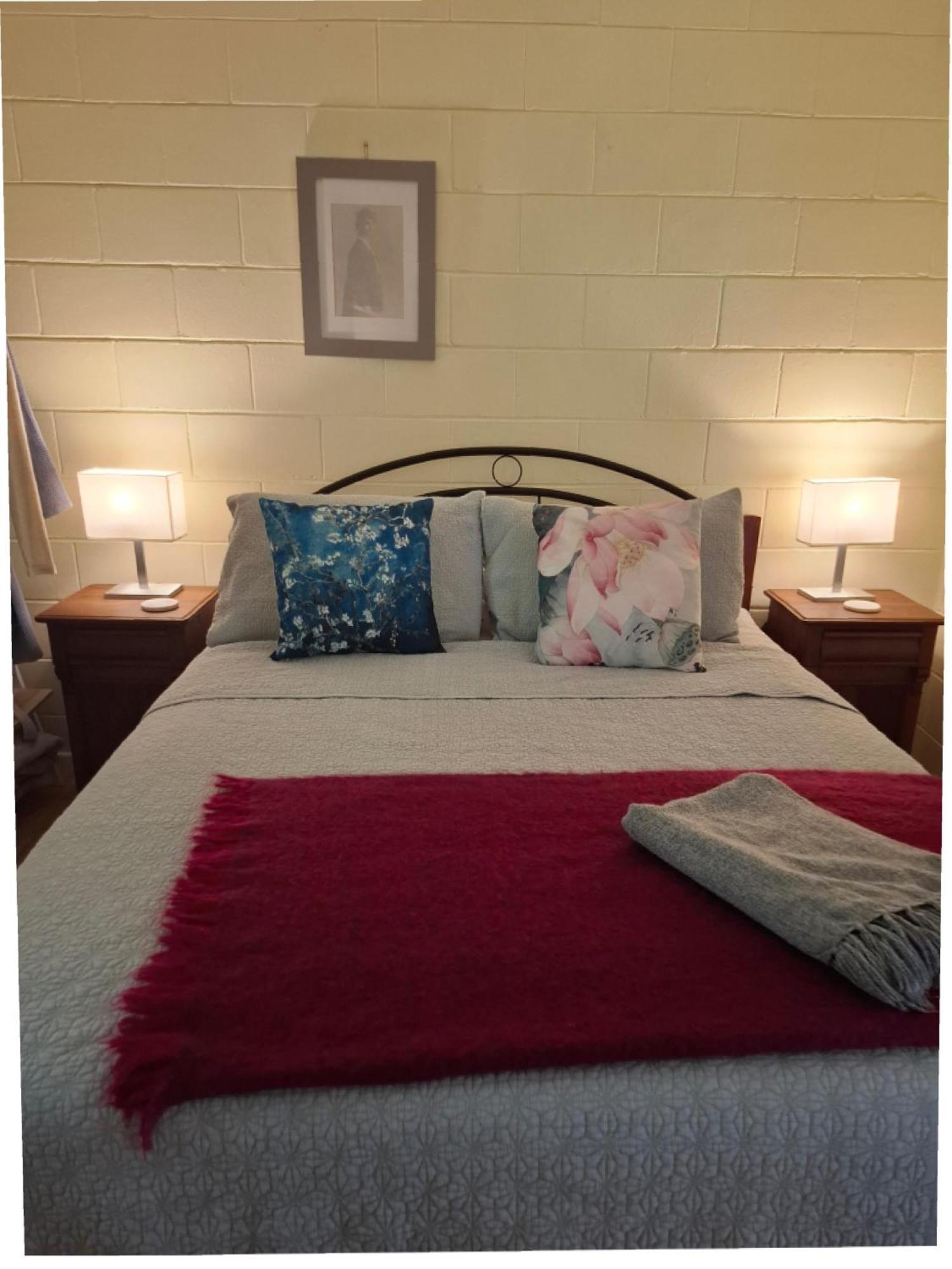 J & Ella'S Holiday House - 2 Bedroom, 2 Bathroom Home Cooktown Exteriör bild