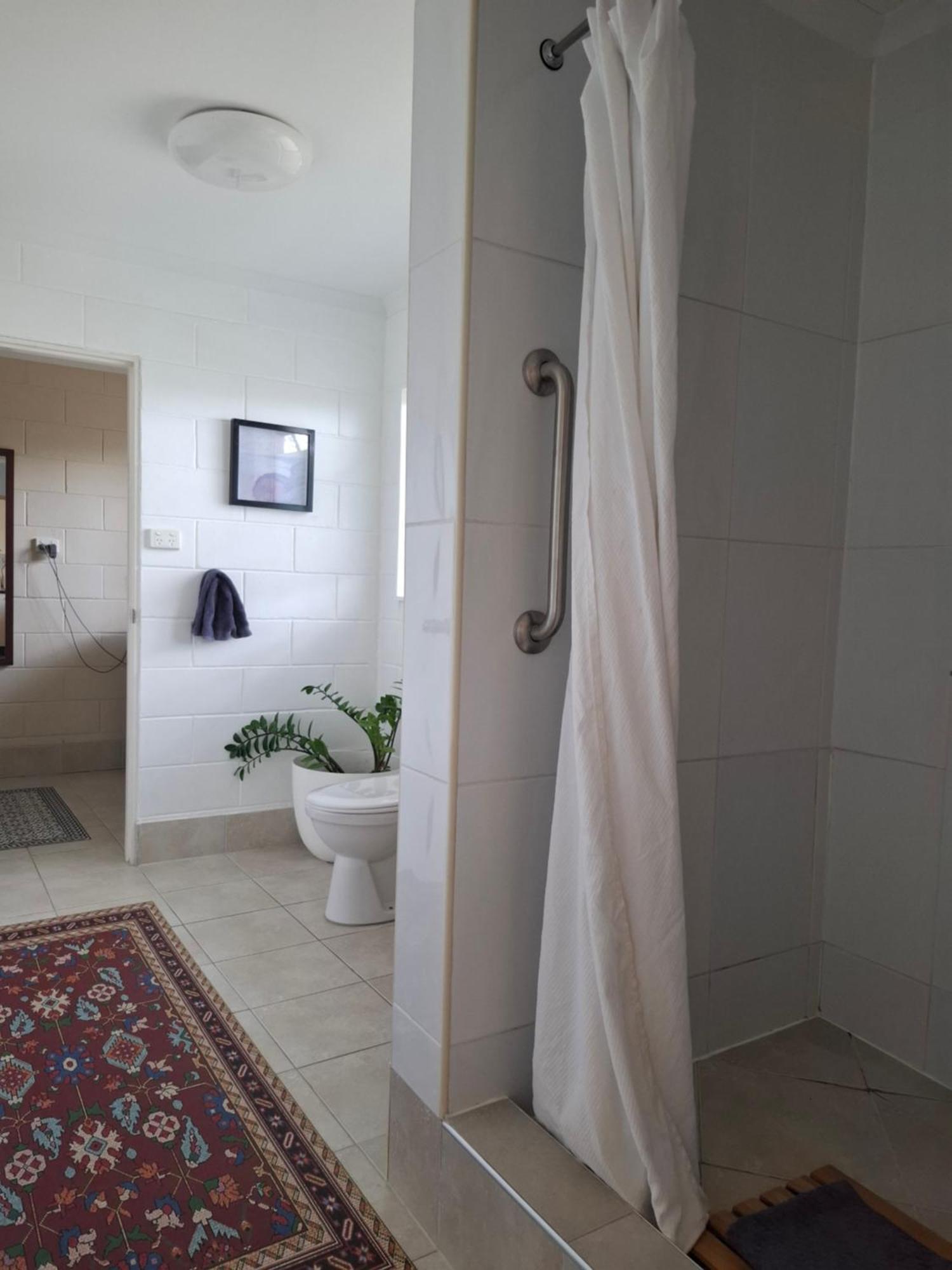 J & Ella'S Holiday House - 2 Bedroom, 2 Bathroom Home Cooktown Exteriör bild
